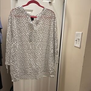 Jones New York Black and White Relaxed Blouse